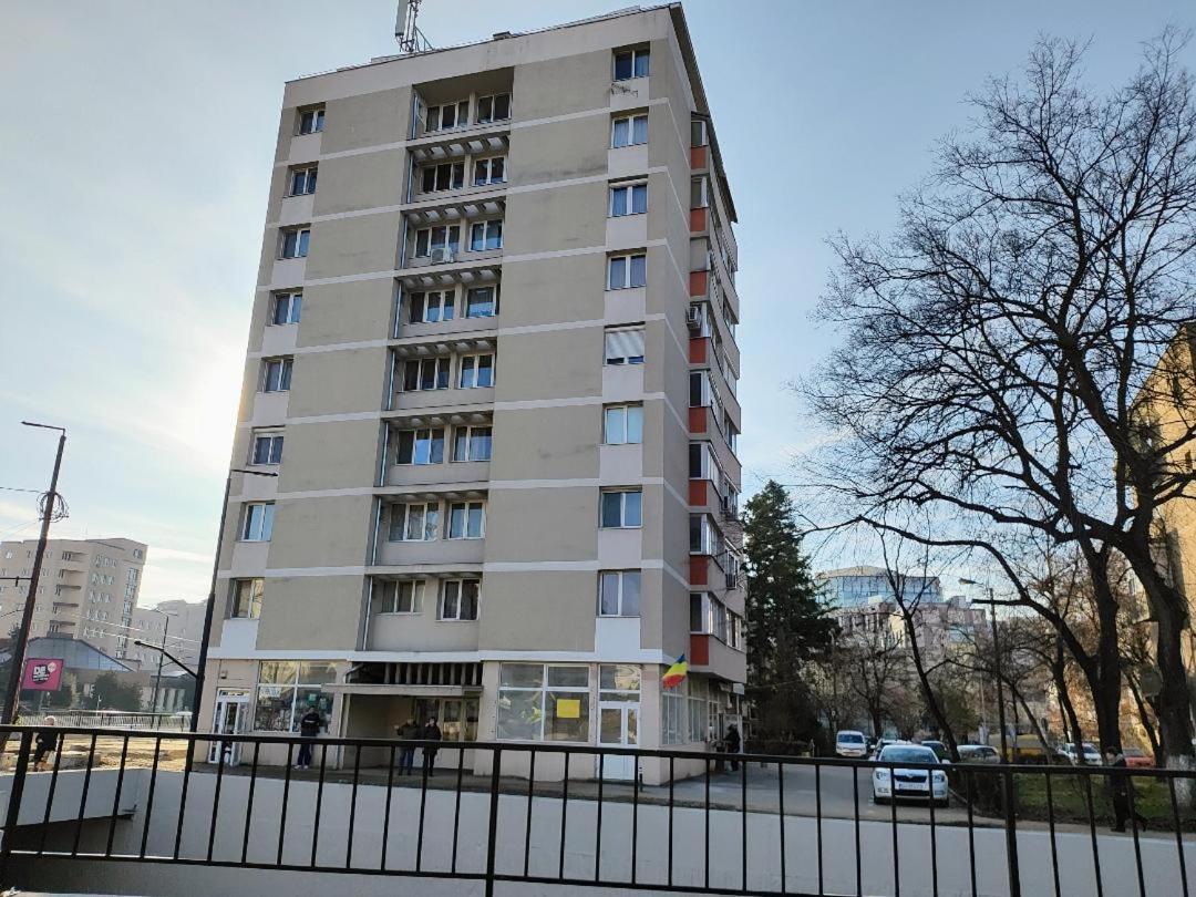 Апартаменты Central Cosy Apart Орадя Экстерьер фото